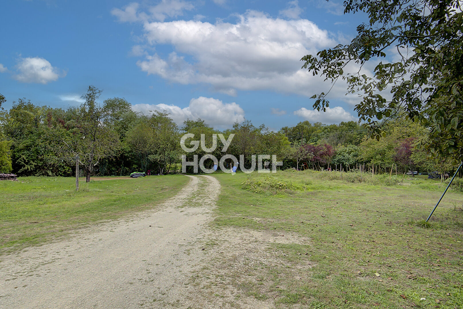 Grande bâtisse à fort potentiel idéal investisseur