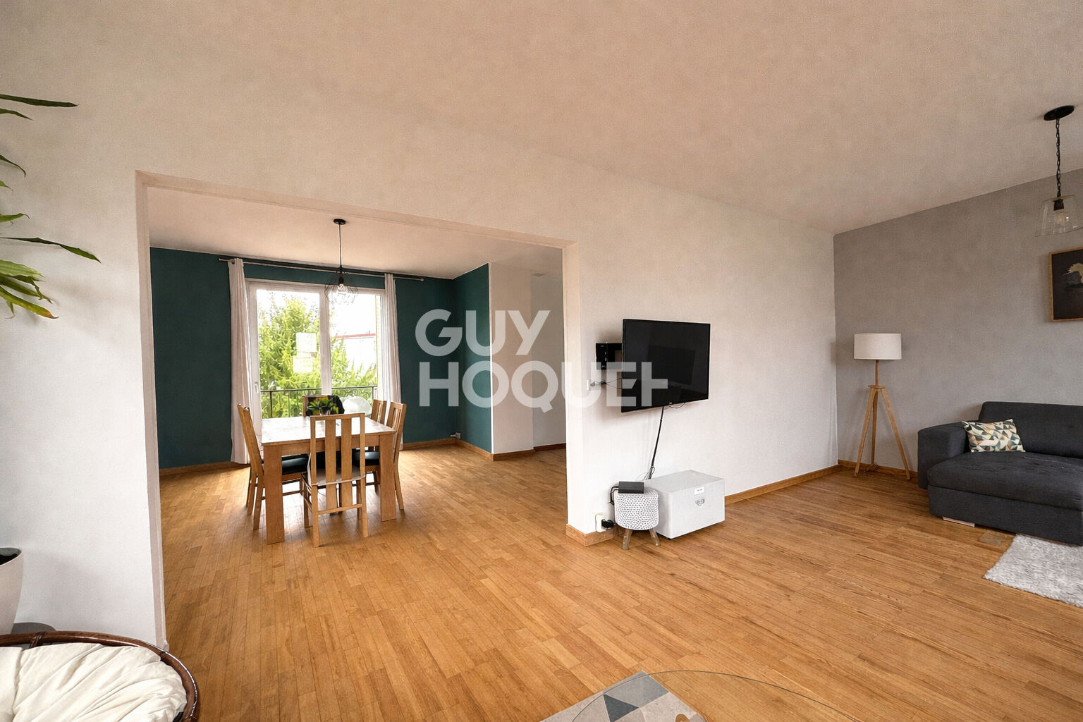Maison 182 m² avec piscine  Bourg En Bresse terrain 980 m²