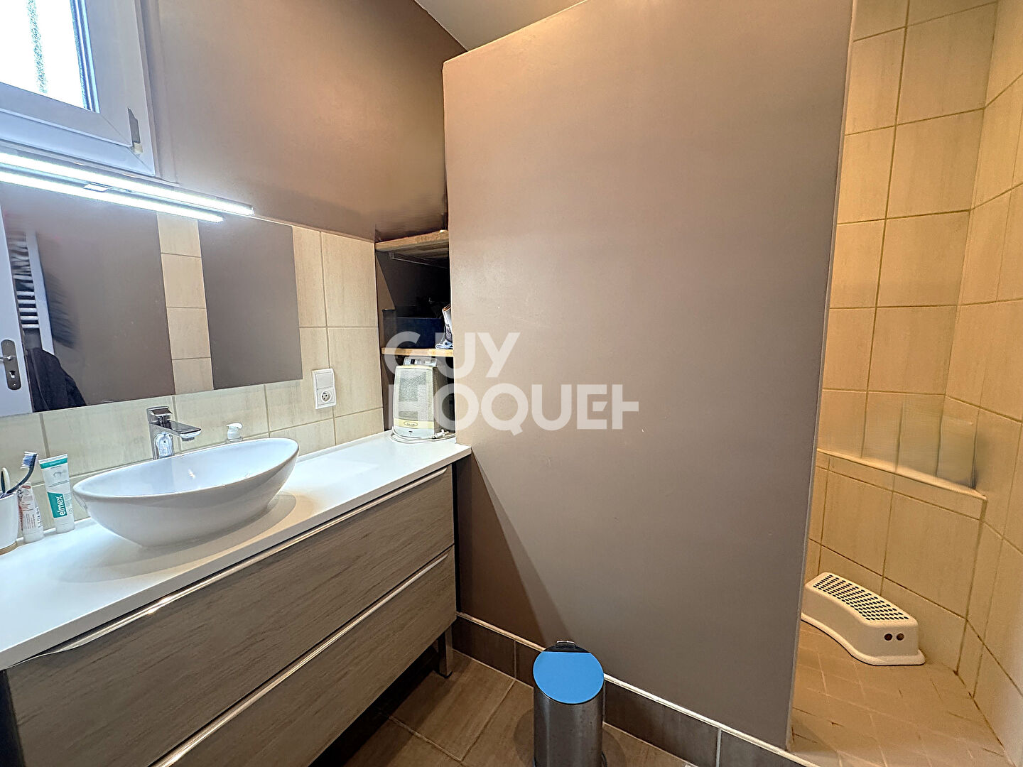 Maison 182 m² avec piscine  Bourg En Bresse terrain 980 m²