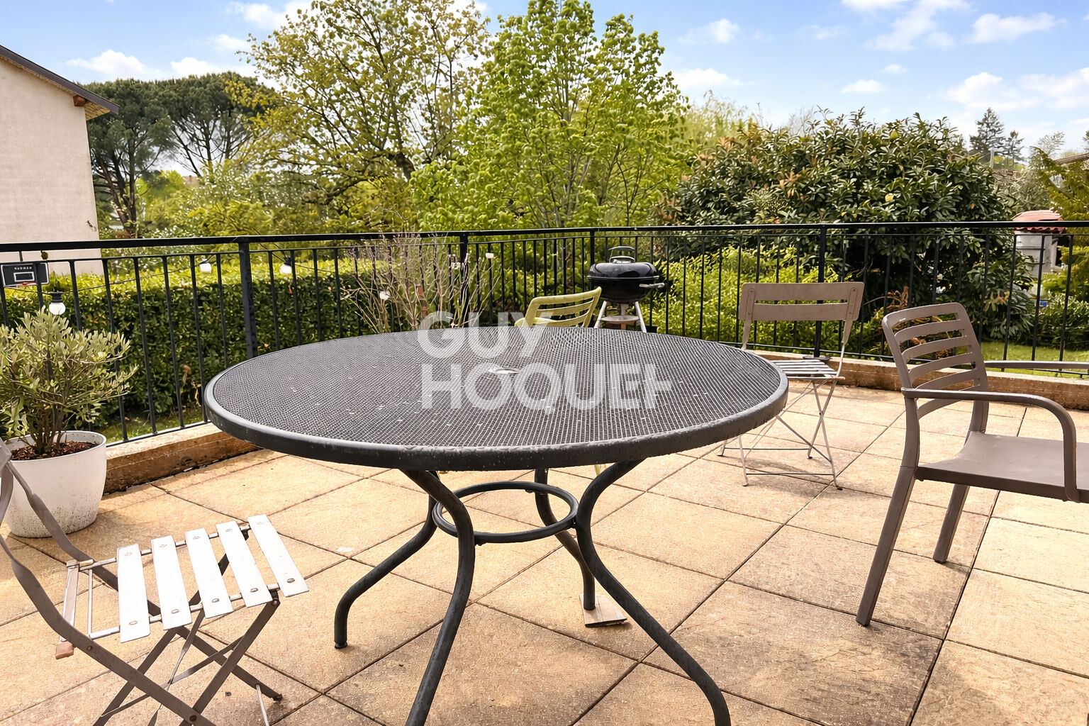 Maison 182 m² avec piscine  Bourg En Bresse terrain 980 m²