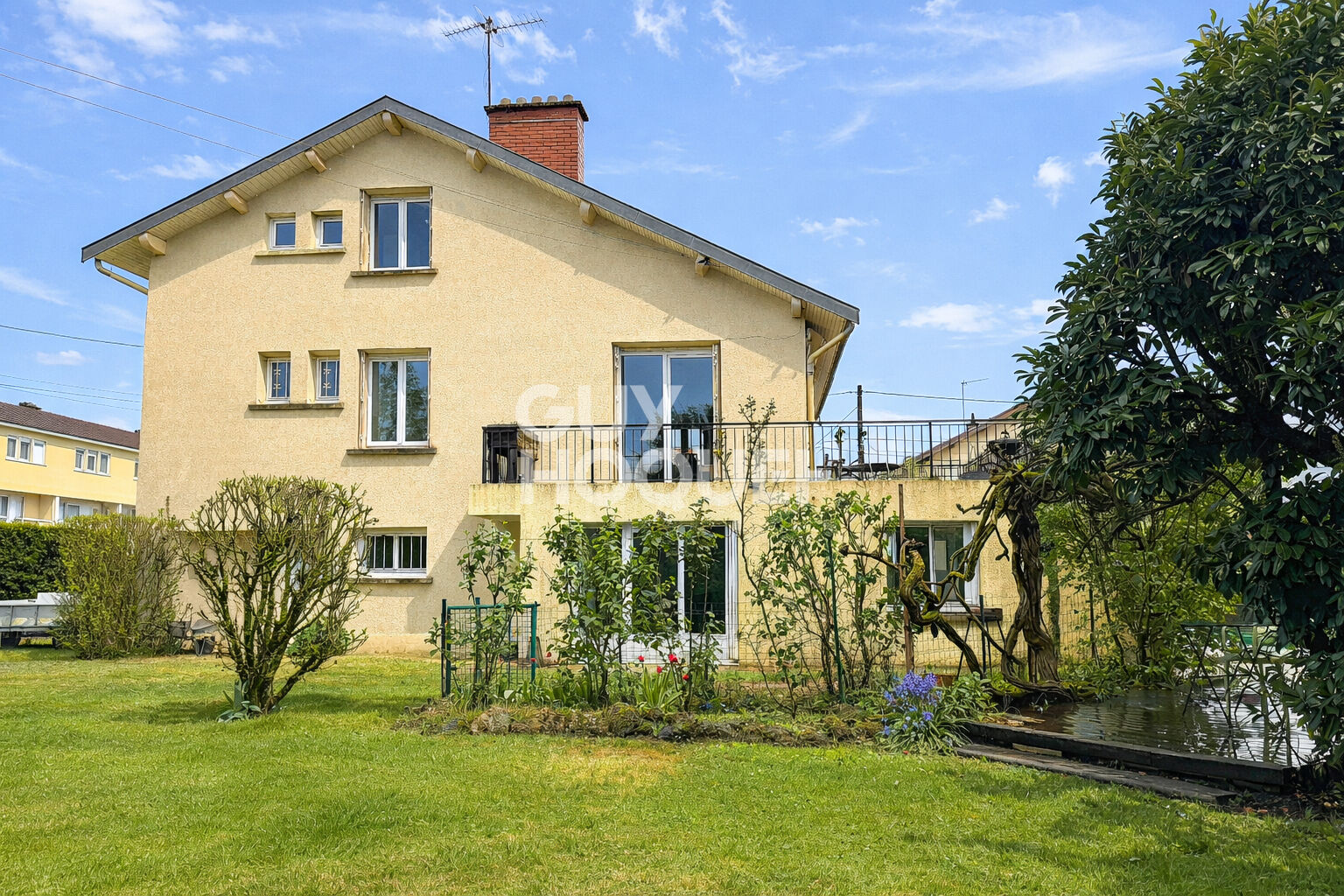 Maison 182 m² avec piscine  Bourg En Bresse terrain 980 m²