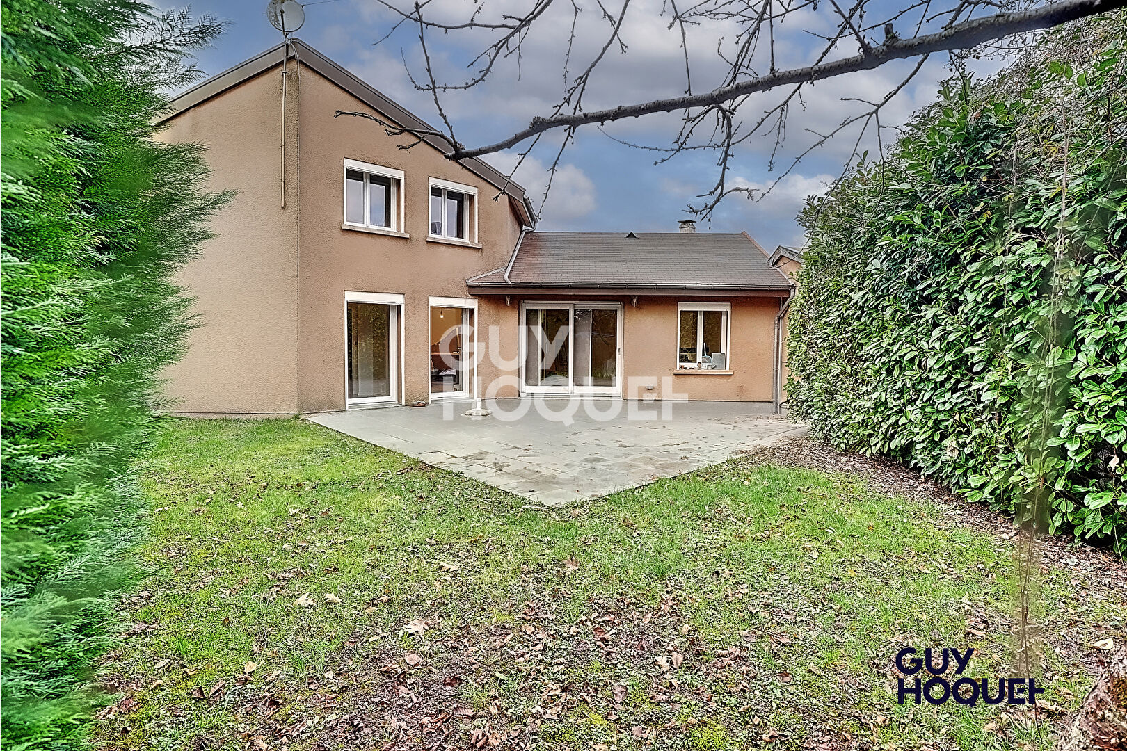 Villa Saint Etienne Du Bois 4 pièce(s) 102 m2 sur 426 m² de terrain