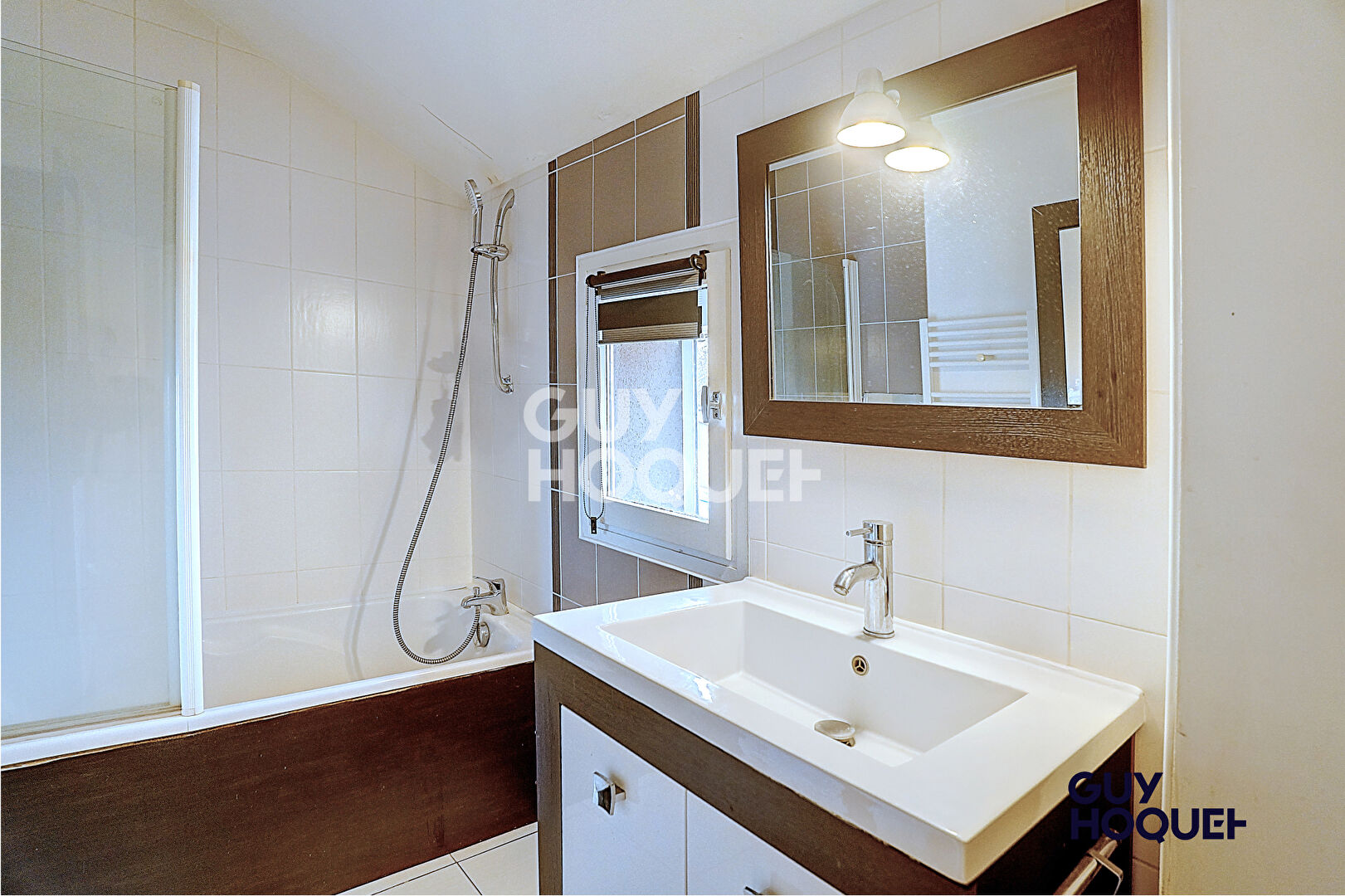 Villa Saint Etienne Du Bois 4 pièce(s) 102 m2 sur 426 m² de terrain