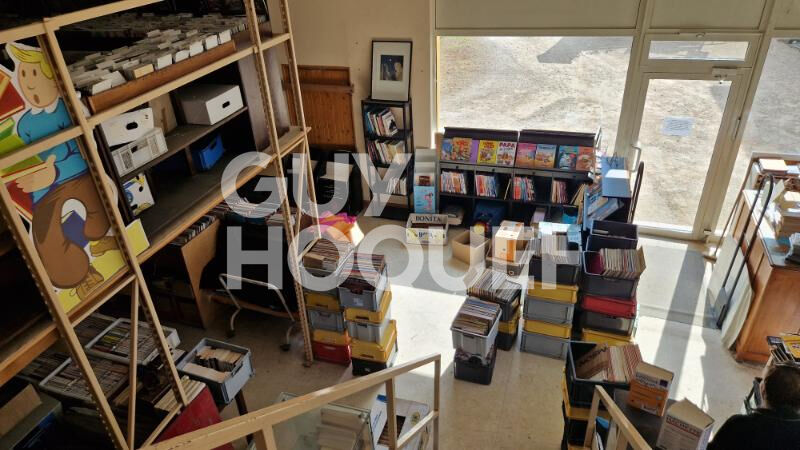 Local commercial Viriat 227 m² dont 95 m2 surface de vente