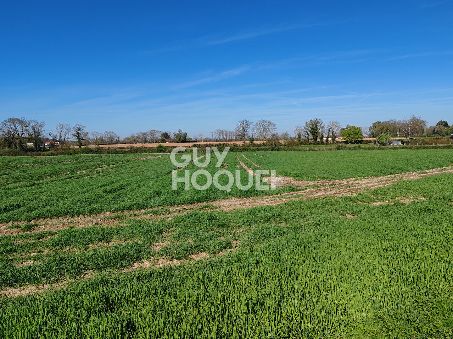 Terrain à bâtir au centre de Saint Just 803 m2