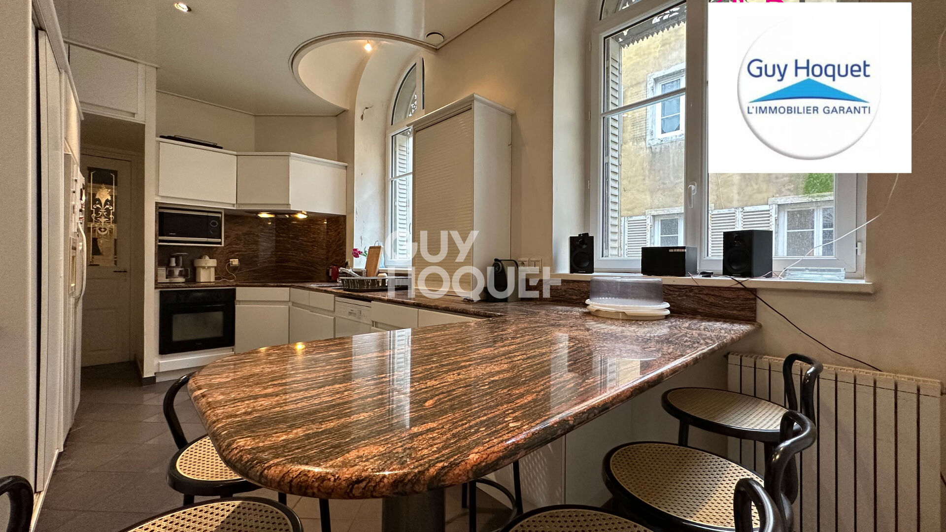 Appartement  9 pièces 224.17 m2