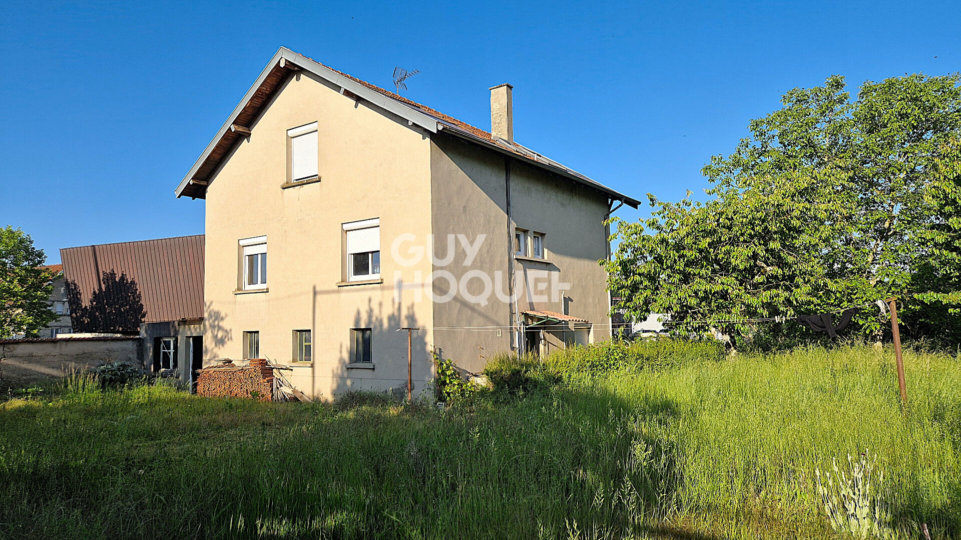 Maison comprenant 1 studio et 2 appartements - Opportunité d'investissement exceptionnelle !