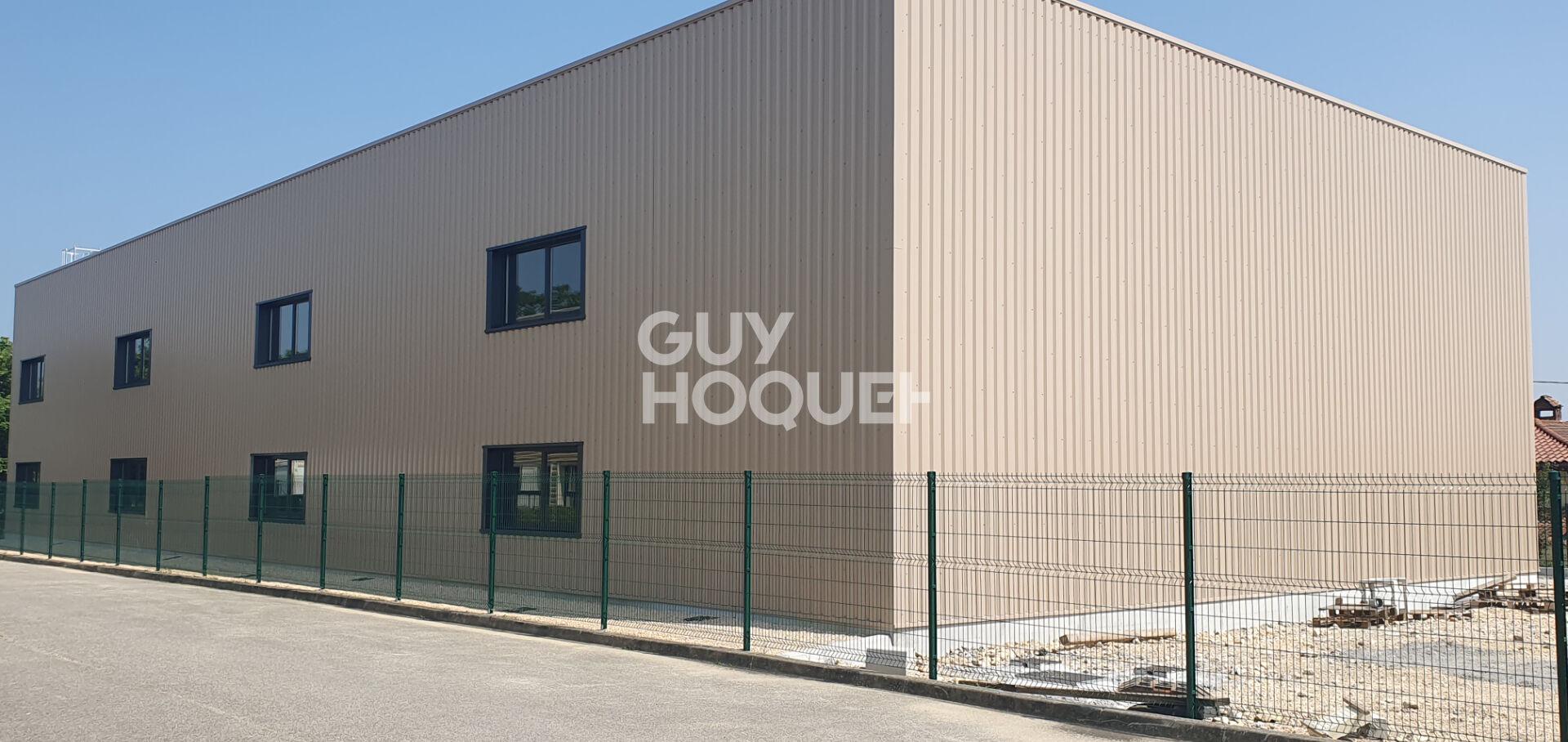 Local d'activité 144m²