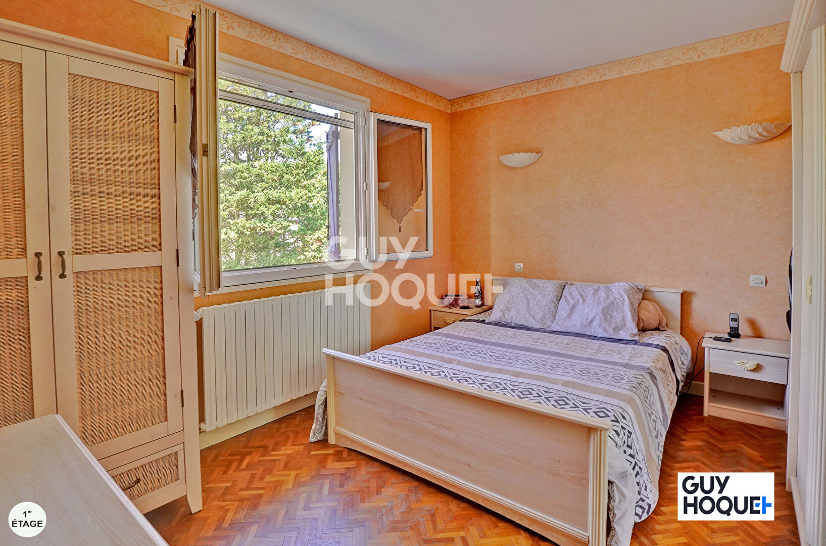 Maison Jayat 10 pièce(s) 200 m2