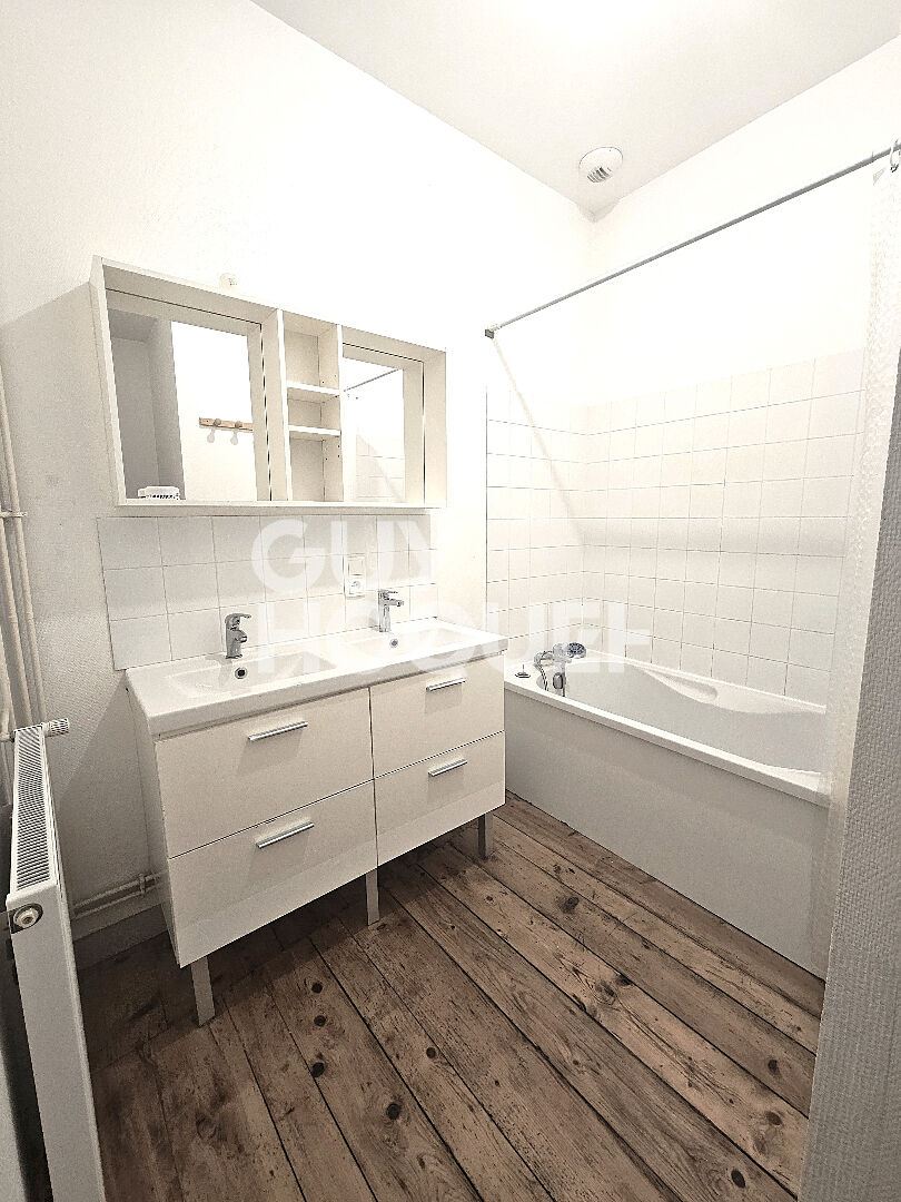 Appartement Bourg En Bresse 4 pièce(s) 107 m2