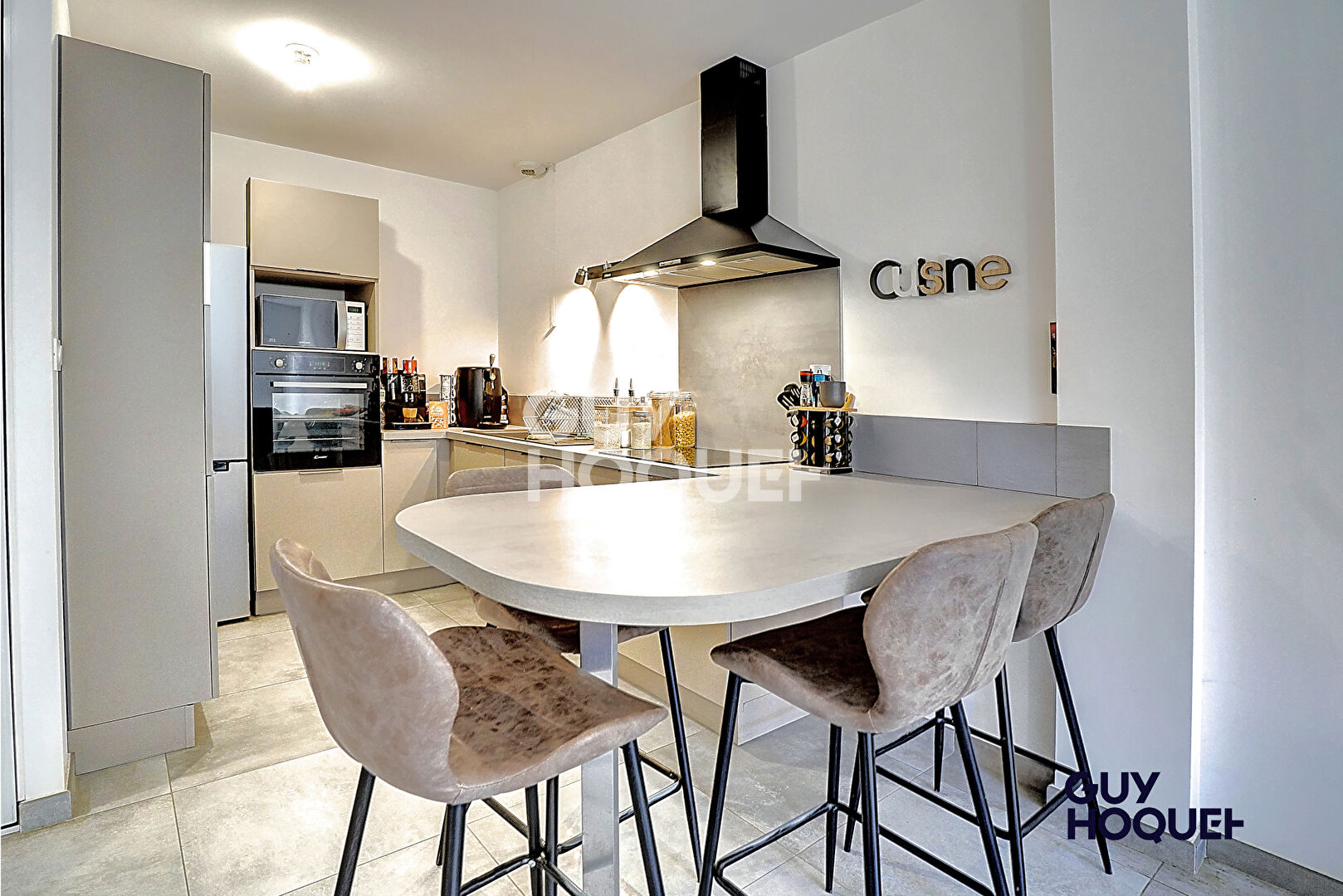 Appartement Saint Denis Les Bourg 2 pièce(s) 49 m2