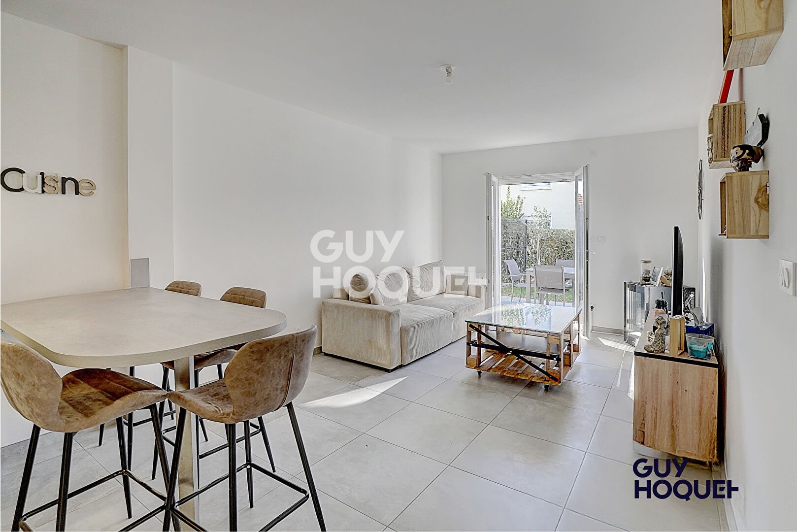 Appartement Saint Denis Les Bourg 2 pièce(s) 49 m2