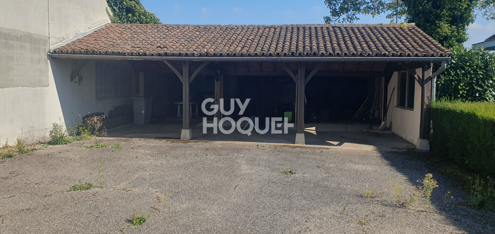 Maison spacieuse à vendre à Bourg-en-Bresse - 8 pièces, 5 chambres