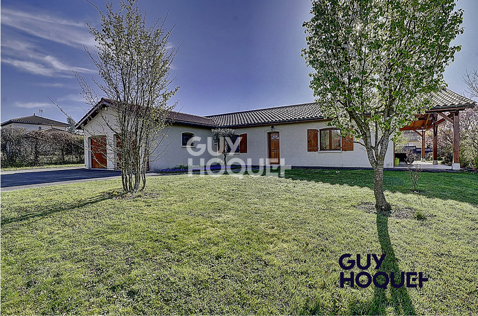 Maison Polliat 5 pièce(s) Plain-Pied 140.53 m2 terrain 1200 m²