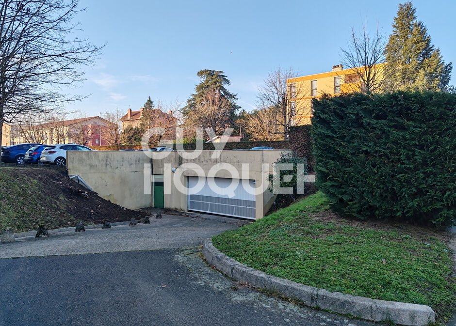 Parking / box  14 m2