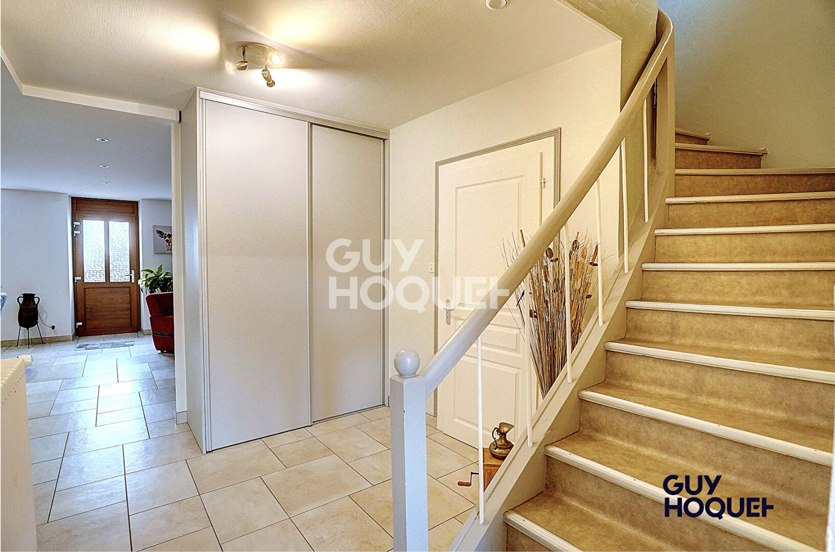 Maison à vendre à Confrançon - 4 pièces avec piscine et garage double