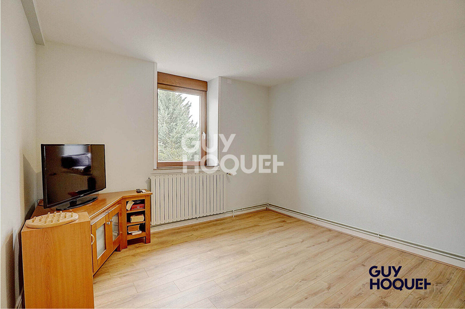 Maison à vendre à Confrançon - 4 pièces avec piscine et garage double