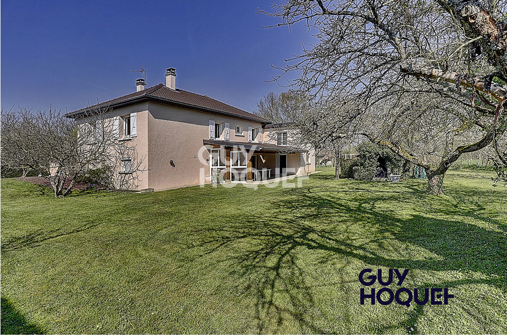 Propriété à  Bresse Vallons 6 pièce(s) 180 m2 (1.7 ha de terrain)