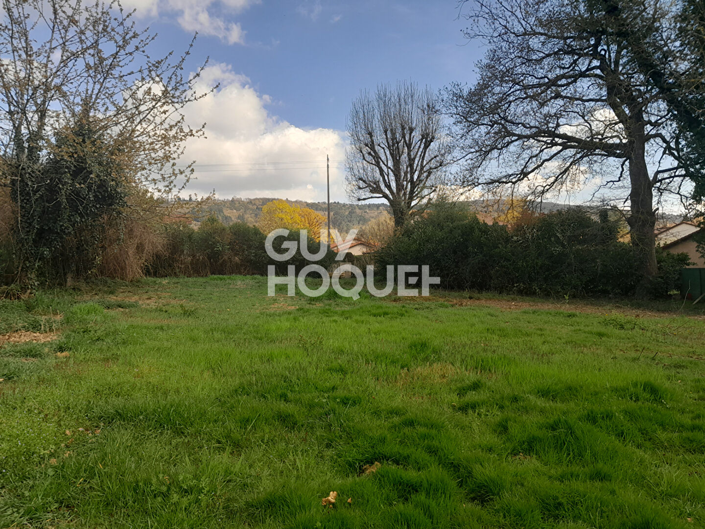 Terrain plat à Jasseron de 870 m²