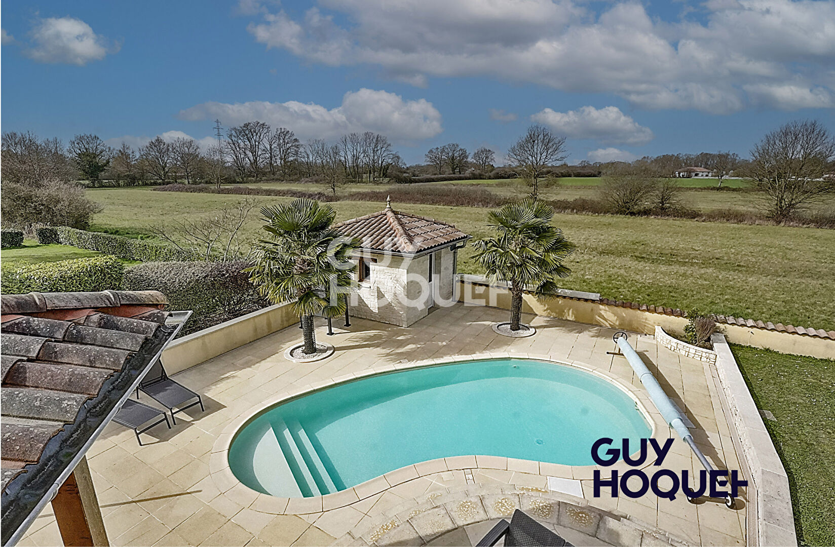 Maison 7 pièce(s) 141 m2 terrain de 1062 m² (piscine)