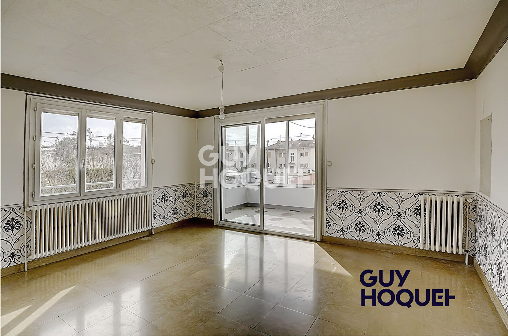 Maison St Denis Les Bourg