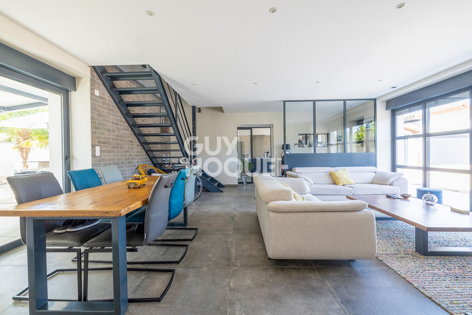 Maison Bourg En Bresse 5 pièce(s) 150 m2 piscine et salle de sport