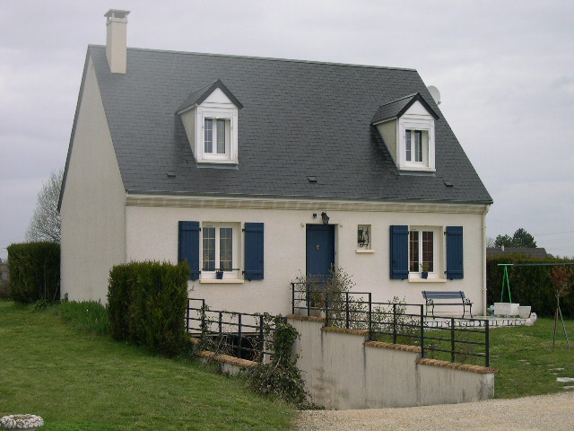 MAISON SUR SOUS-SOL