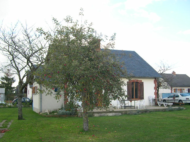 REGION DE ST FLORENT, MAISON EN PIERRE