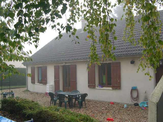 A 15 MN SUD EST DE BOURGES