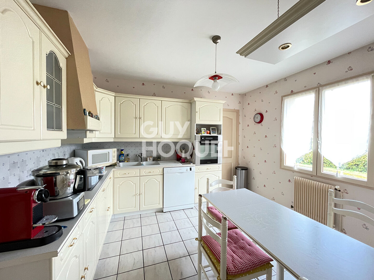 10 MINUTES AU SUD DE BOURGES