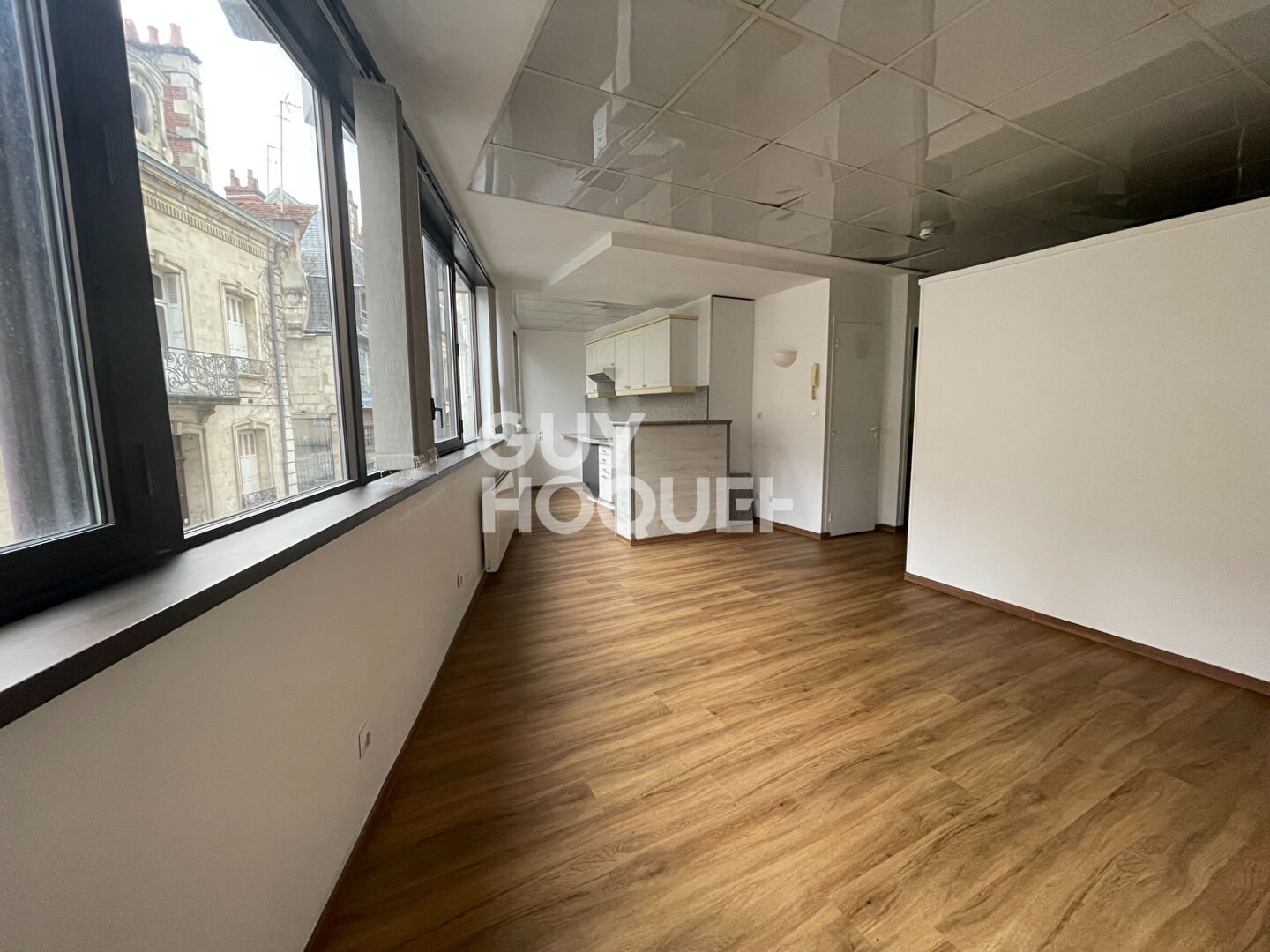 EXCLUSIVITÉ - BOURGES CENTRE VILLE