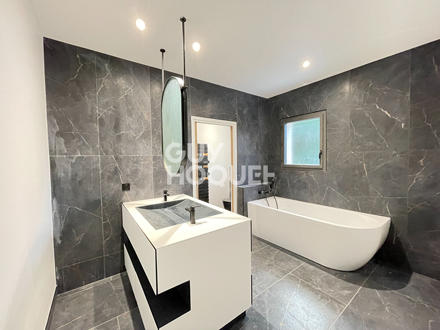 BOURGES - Quartier Vauvert à 10 minutes du centre ville  à pied