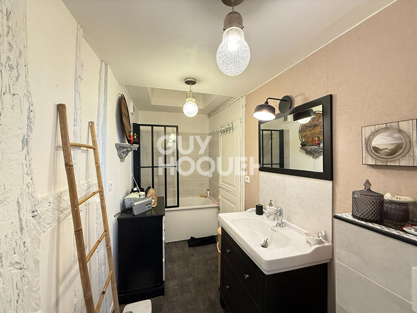 BOURGES - HYPER CENTRE QUARTIER CATHEDRALE