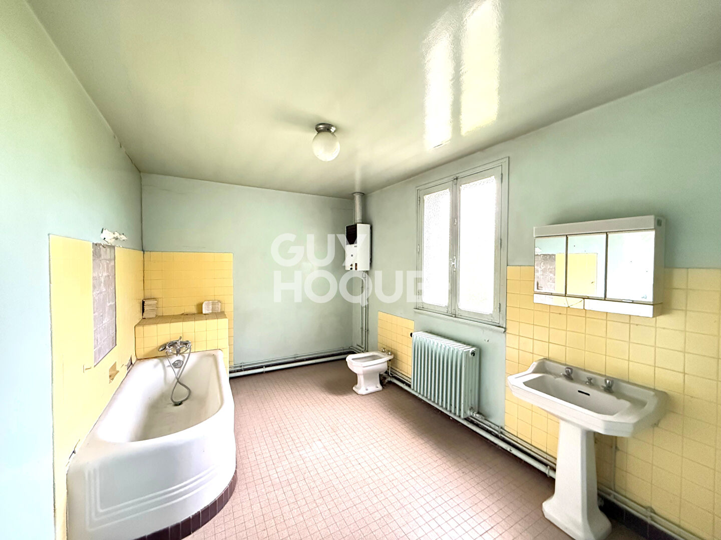 BOURGES - QUARTIER JEAN BAFFIER proche commerces et écoles