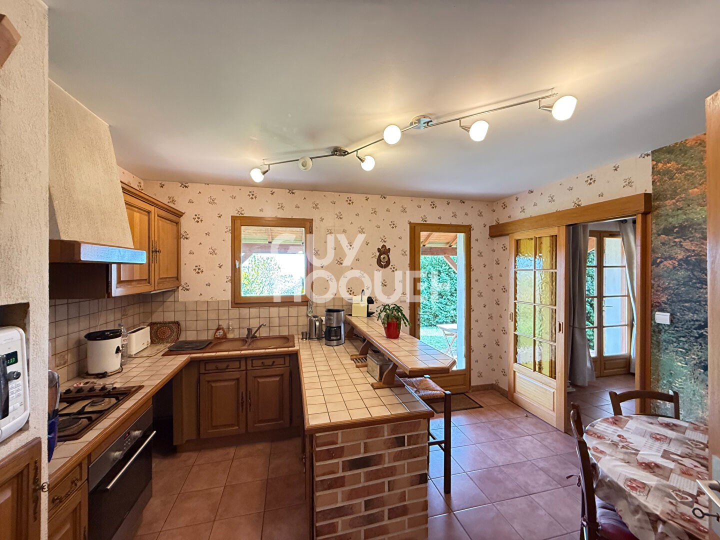 EXCLUSIVITE ENTRE BOURGES ET AVORD