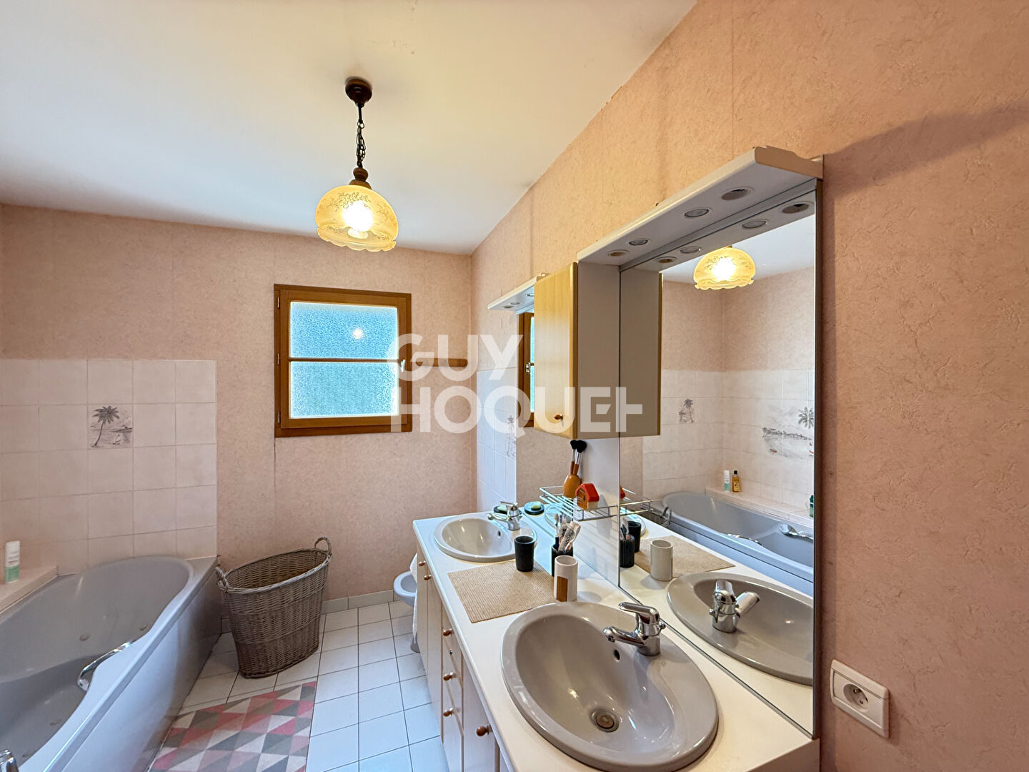 EXCLUSIVITE ENTRE BOURGES ET AVORD