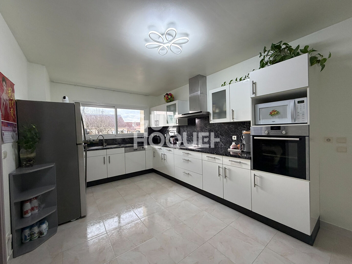 EXCLUSIVITÉ - BOURGES