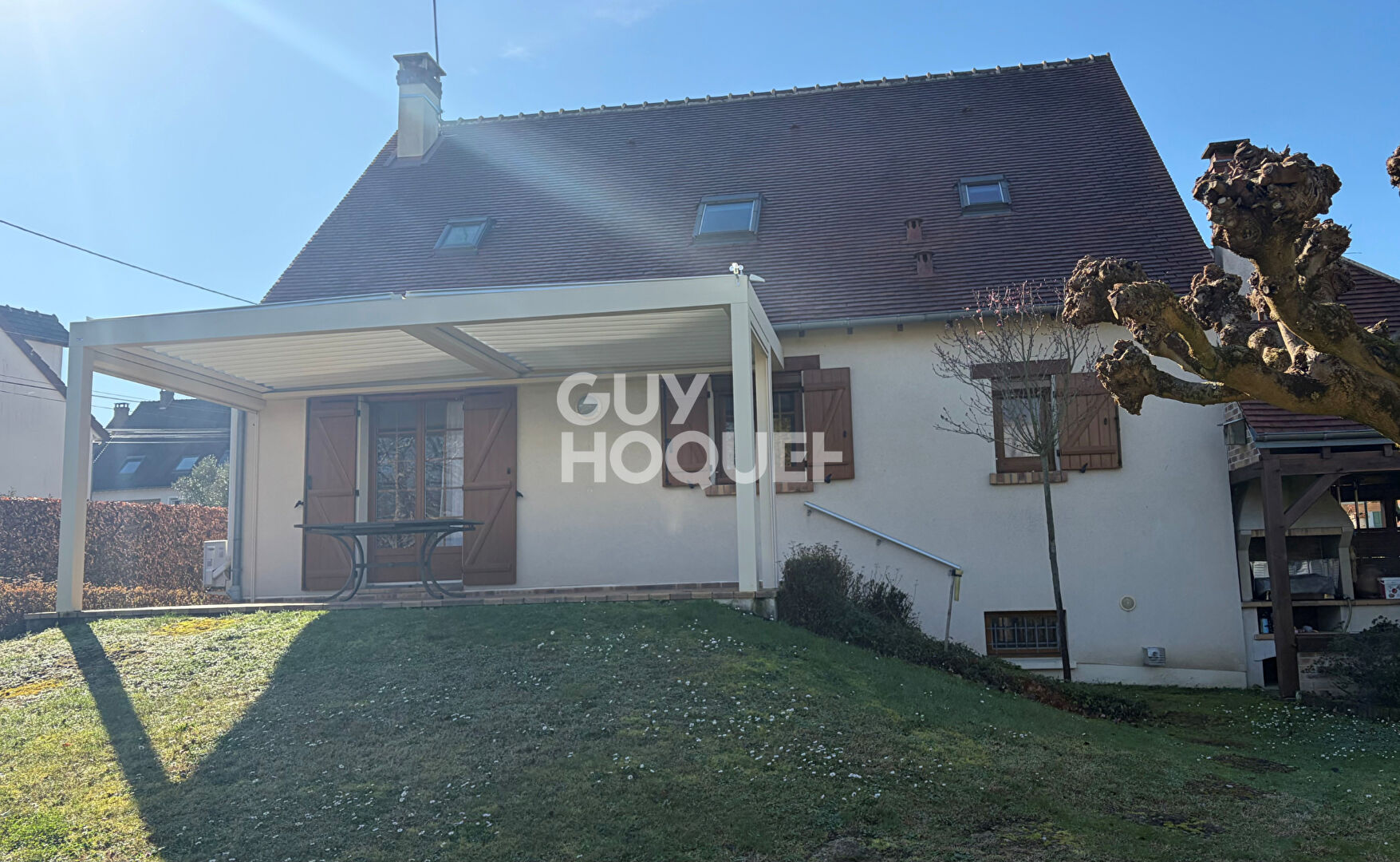 EXCLUSIVITÉ - BOURGES