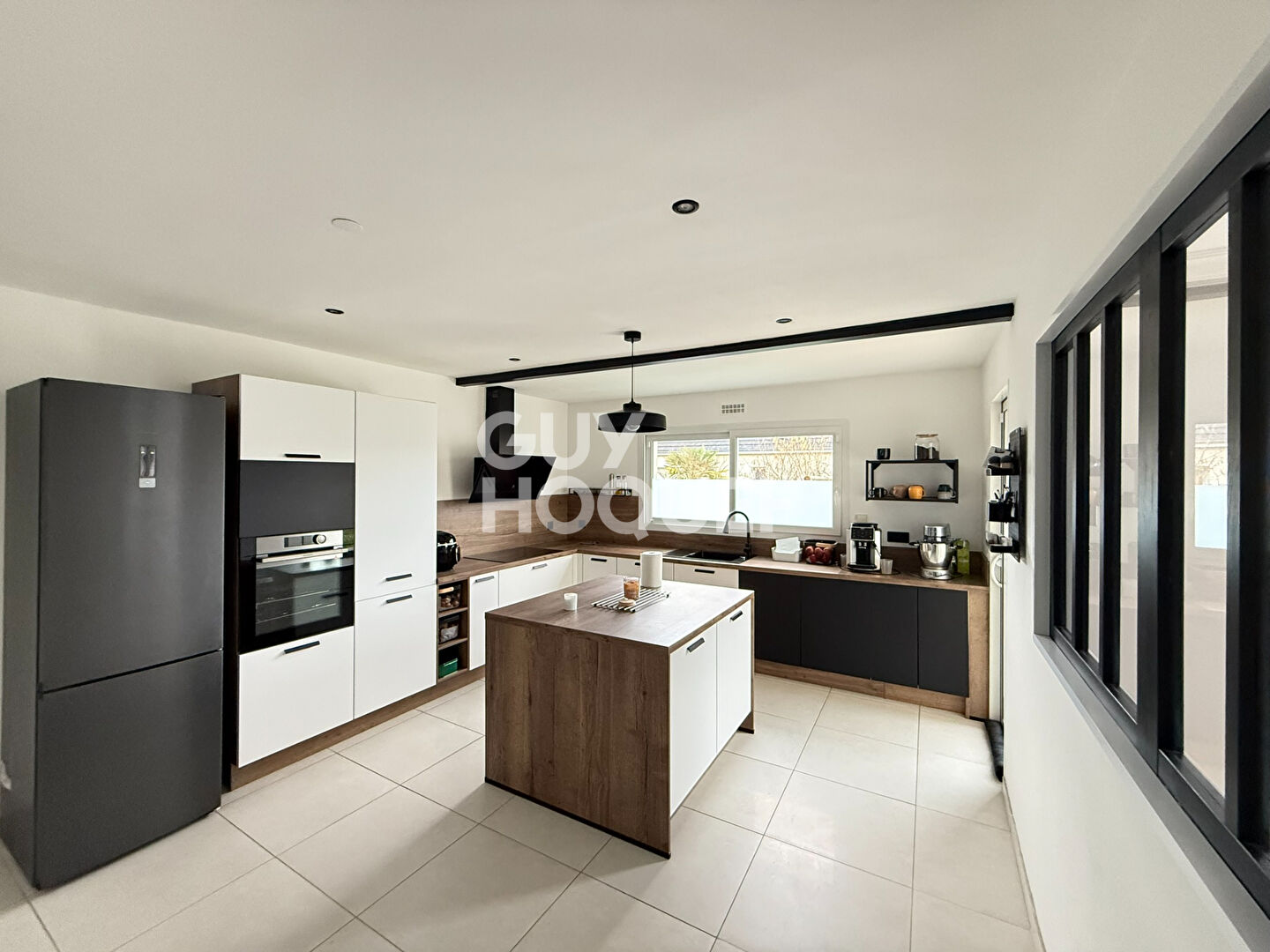 EXCLUSIVITÉ - BOURGES