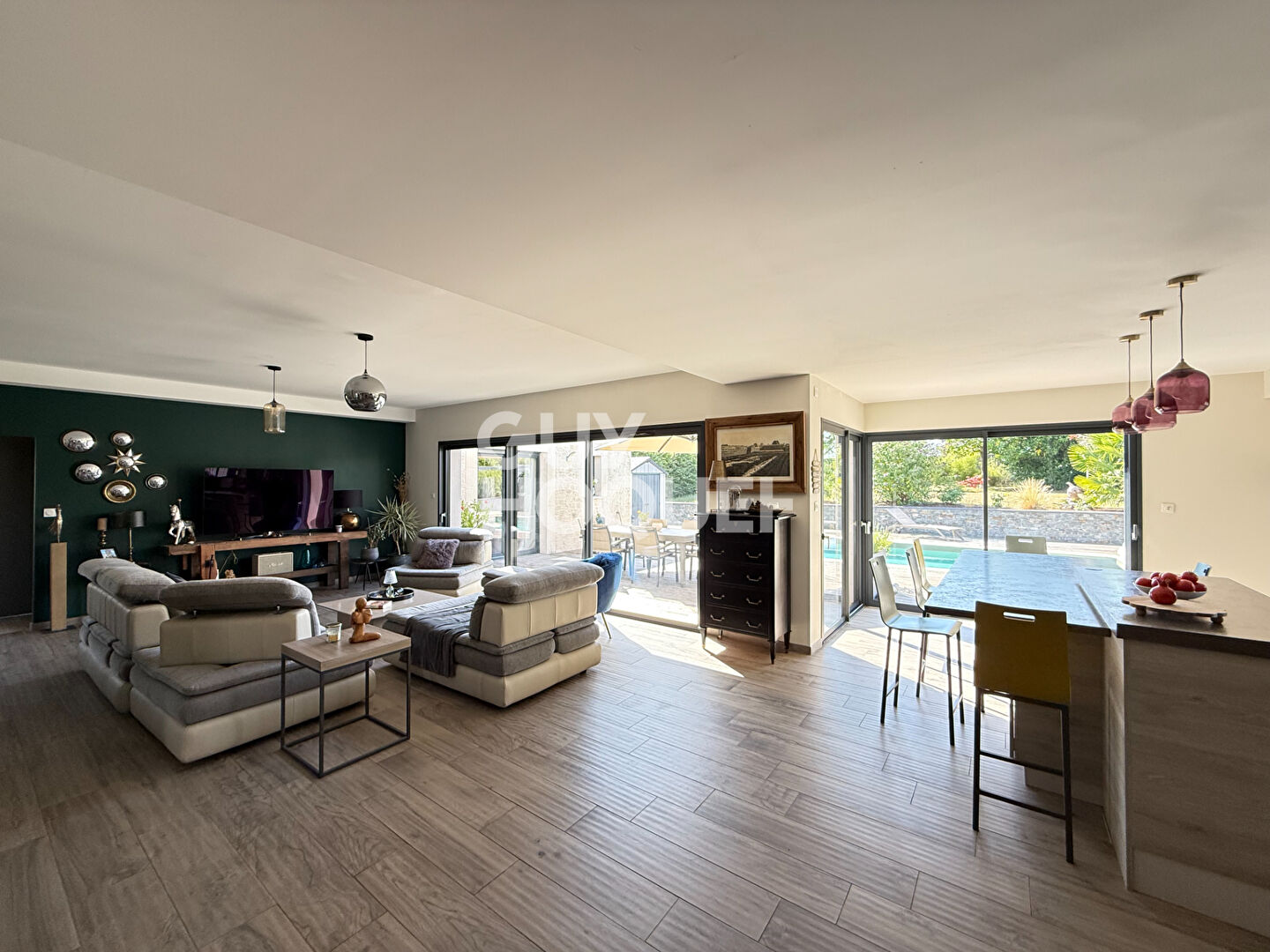 EXCLUSIVITÉ - PROCHE BOURGES