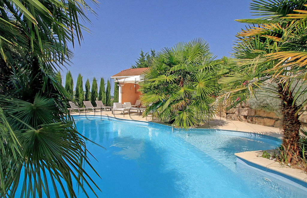 Vente d'une villa T5 (190 m²) à SAINT CHEF