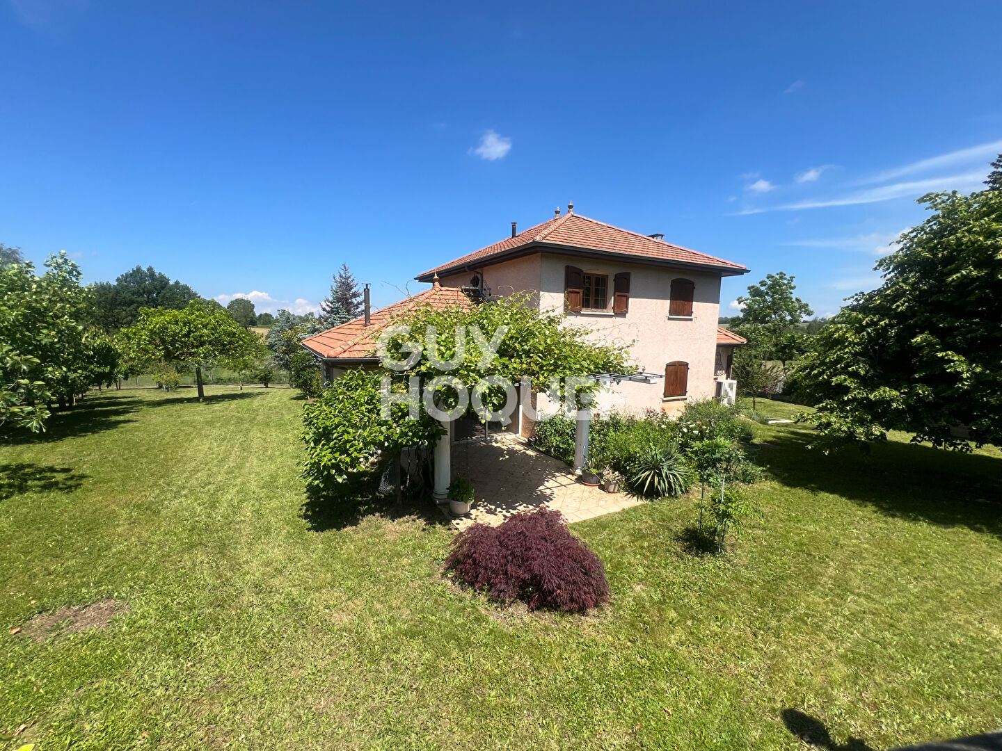 VENTE d'une maison de 6 pièces (143 m²) à LIEUDIEU