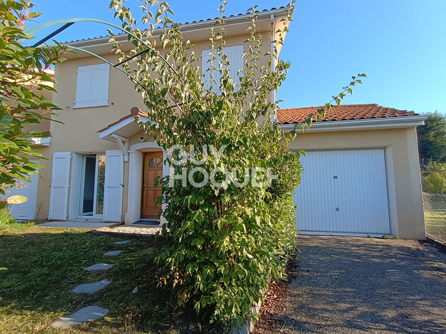 BOURGOIN JALLIEU : maison de 4 pièces (100 m²) en location