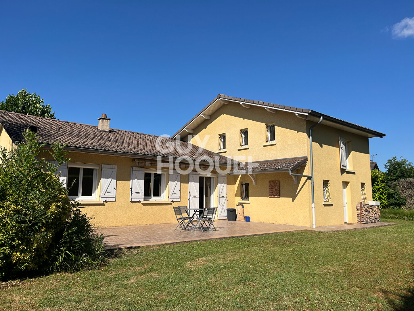 Maison à louer meublé à Saint-Savin - 5 pièces avec jardin