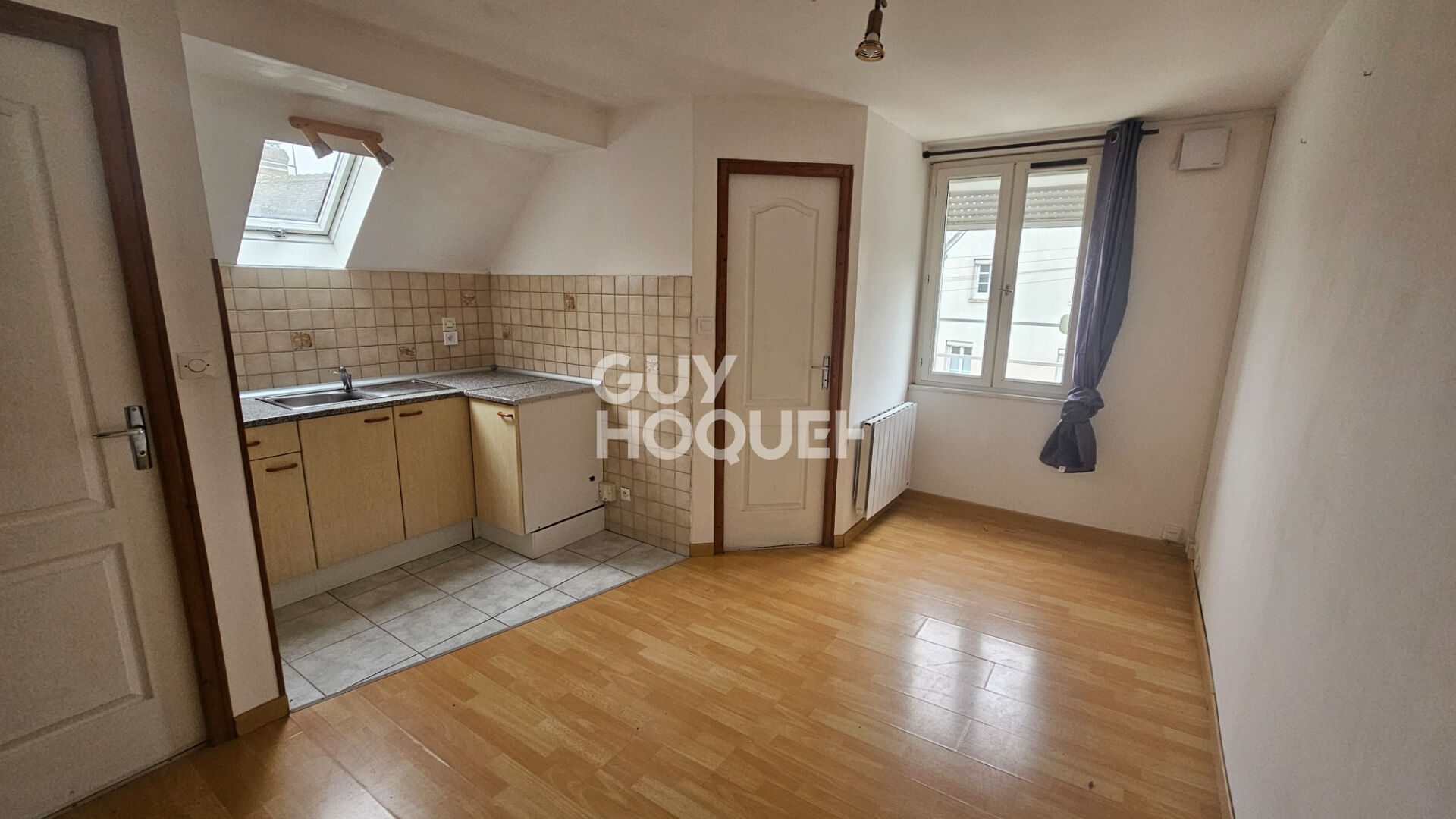 APPARTEMENT F2 - BRETEUIL CENTRE