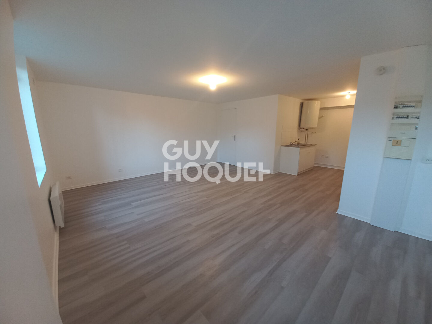 LOCATION APPARTEMENT F1 - 10 Minutes de Verneuil