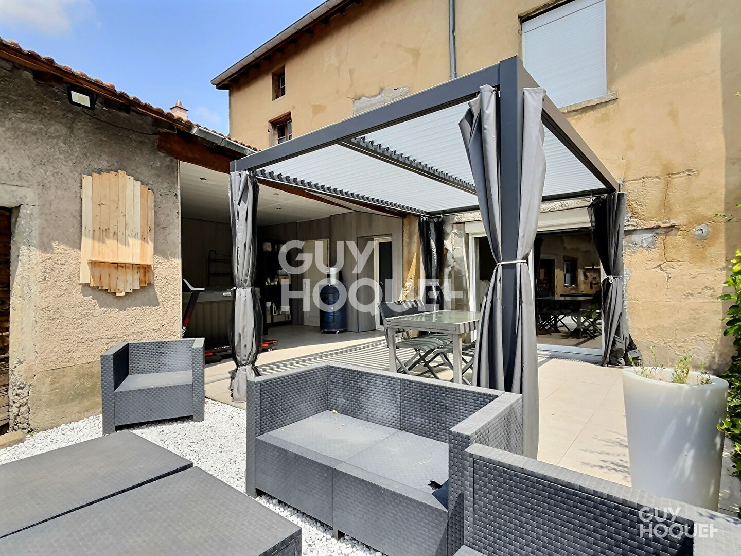 Maison Sainte Consorce 6 pièce(s) 180 m2