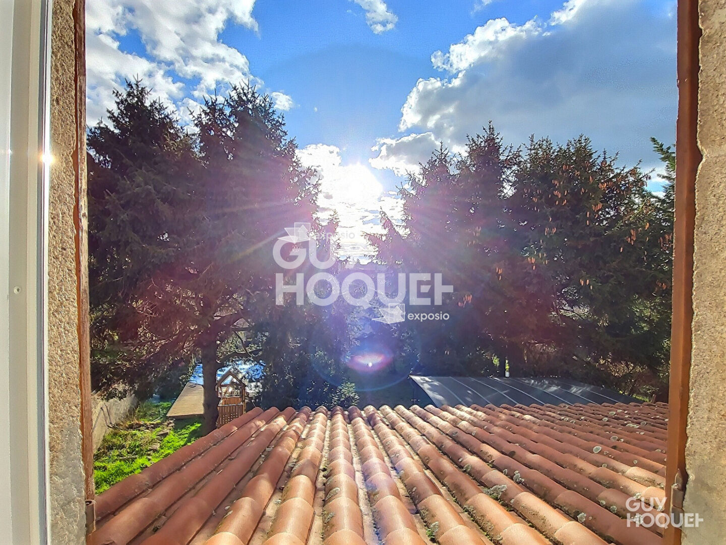 SOUCIEU EN JARREST : appartement 2 pièces (27 m²) à louer