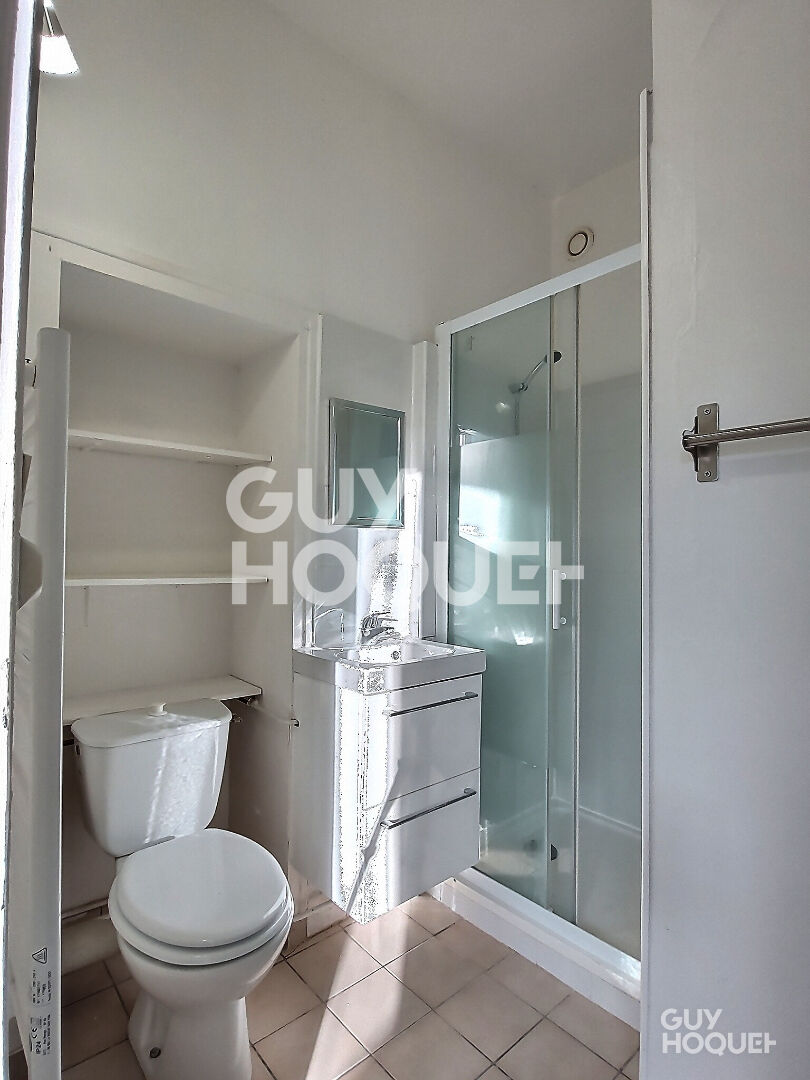 SOUCIEU EN JARREST : appartement 2 pièces (27 m²) à louer