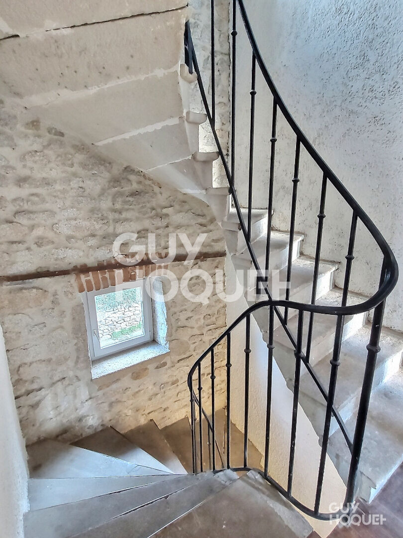 SOUCIEU EN JARREST : appartement 2 pièces (27 m²) à louer